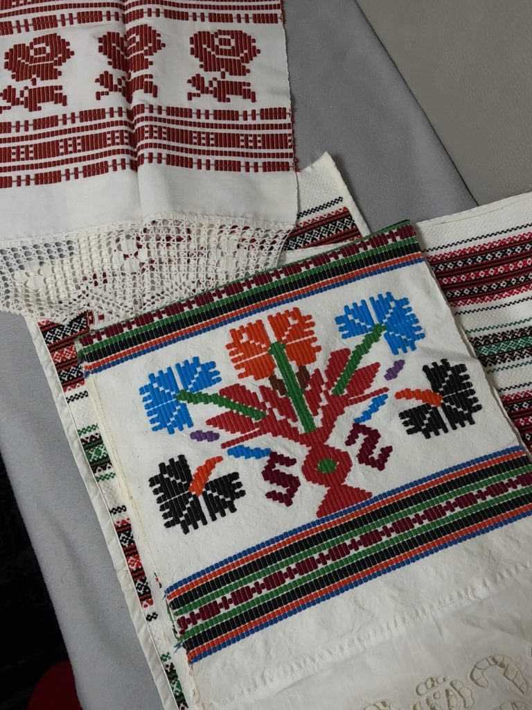 Instagram post from brewed.bonds. This post is in position 3.